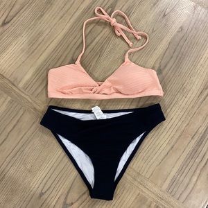 Nwt cupshe textured fabric bikini size large